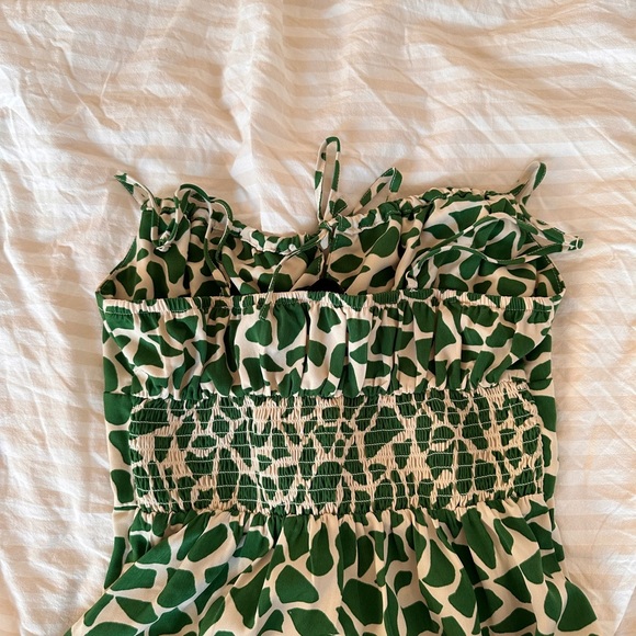 Dynamite green patterned dress - Picture 4 of 5